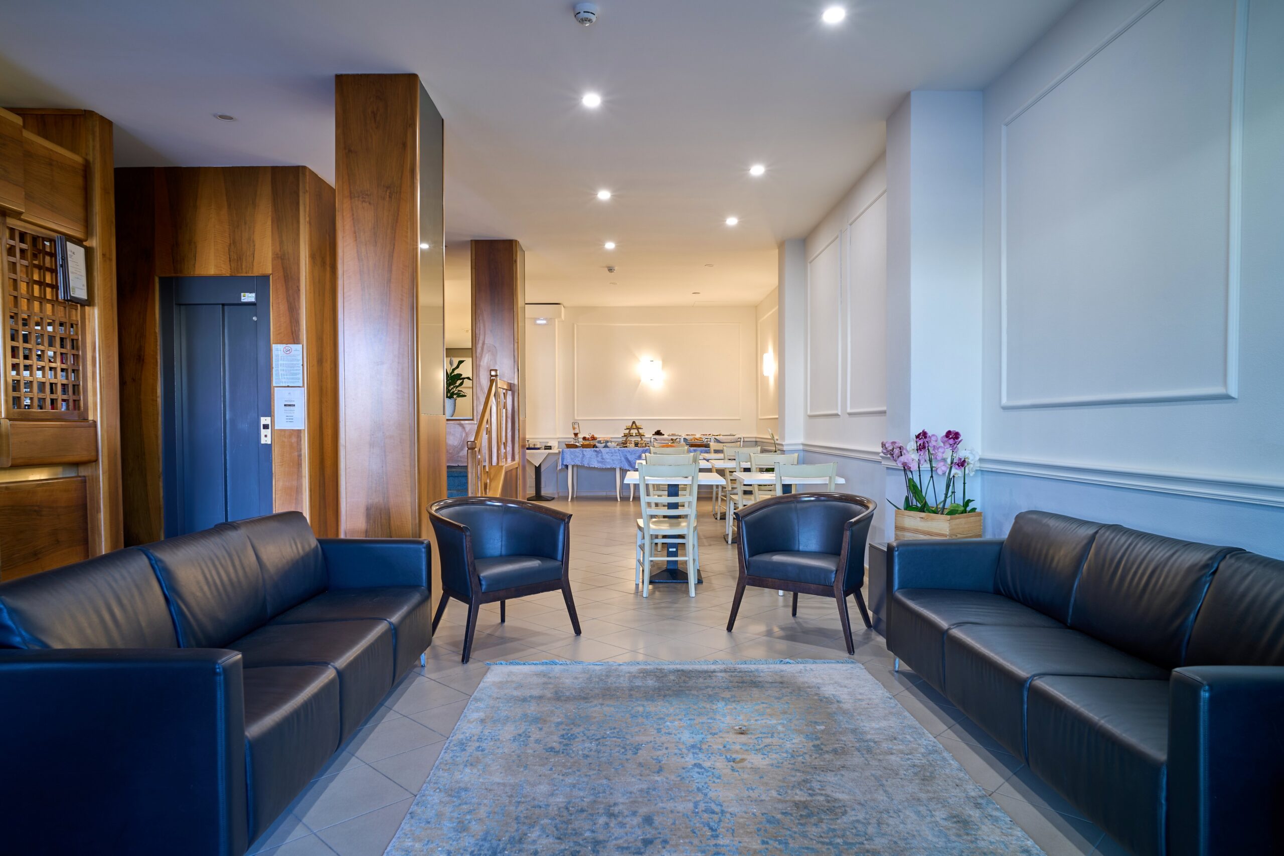 Hall e salotto dell'Hotel La Vela